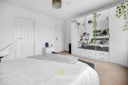 5 bedroom Detached house for sale in Albertross Drive, Humberston, DN36