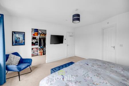 5 bedroom Detached house for sale in Albertross Drive, Humberston, DN36