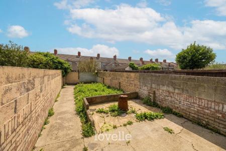 3 bedroom Terraced House for sale in Harrington Street, Cleethorpes, DN35