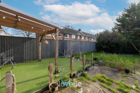 3 bedroom Terraced House for sale in School Walk, Cleethorpes, DN35