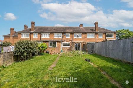 3 bedroom Terraced House for sale in School Walk, Cleethorpes, DN35