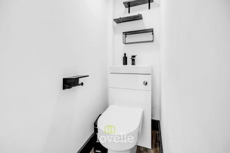 3 bedroom Terraced House for sale in School Walk, Cleethorpes, DN35