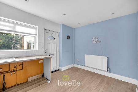 3 bedroom Terraced House for sale in School Walk, Cleethorpes, DN35