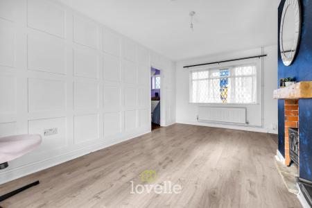 3 bedroom Terraced House for sale in School Walk, Cleethorpes, DN35