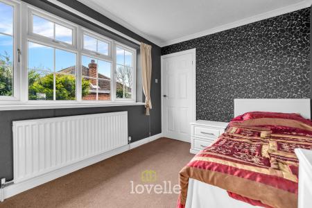 4 bedroom Detached house for sale in Walk Lane, Humberston, DN36