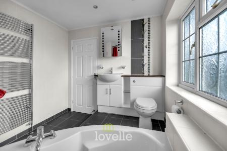 4 bedroom Detached house for sale in Walk Lane, Humberston, DN36