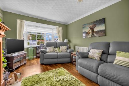 3 bedroom Semi-detached bungalow for sale in Peaks Avenue, New Waltham, DN36