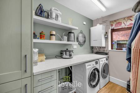 5 bedroom Detached house for sale in Tetney Road, Humberston, DN36