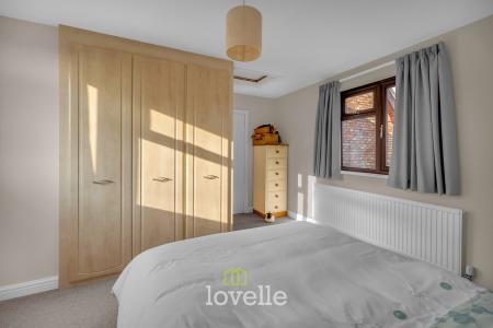 5 bedroom Detached house for sale in Tetney Road, Humberston, DN36