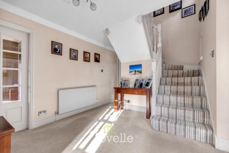 5 bedroom Detached house for sale in Tetney Road, Humberston, DN36