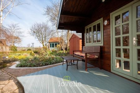 5 bedroom Detached house for sale in Tetney Road, Humberston, DN36