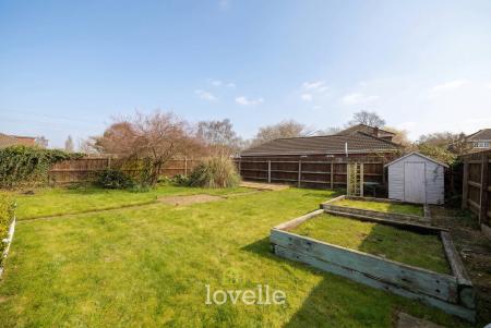 3 bedroom Detached house for sale in Churchthorpe, Fulstow, LN11