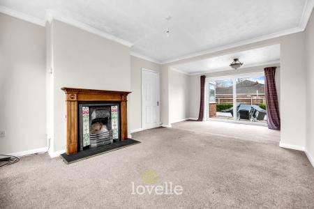 3 bedroom Detached house for sale in Churchthorpe, Fulstow, LN11