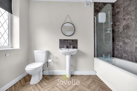 3 bedroom Detached house for sale in Churchthorpe, Fulstow, LN11