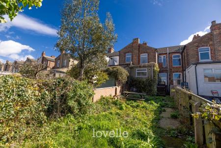 3 bedroom Terraced House for sale in College Street, Cleethorpes, DN35