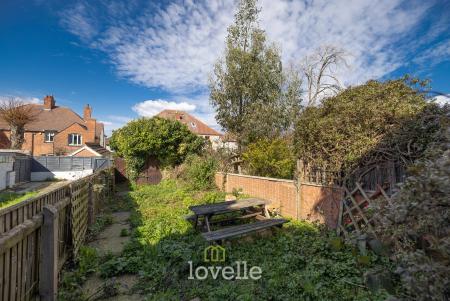 3 bedroom Terraced House for sale in College Street, Cleethorpes, DN35