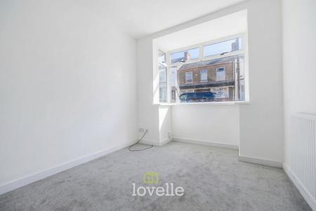 3 bedroom Terraced House for sale in College Street, Cleethorpes, DN35