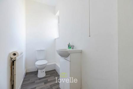 3 bedroom Terraced House for sale in College Street, Cleethorpes, DN35