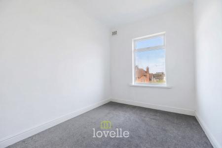 3 bedroom Terraced House for sale in College Street, Cleethorpes, DN35