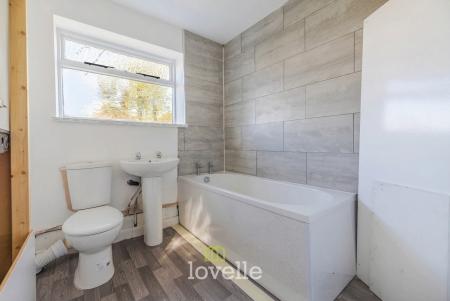 3 bedroom Terraced House for sale in College Street, Cleethorpes, DN35