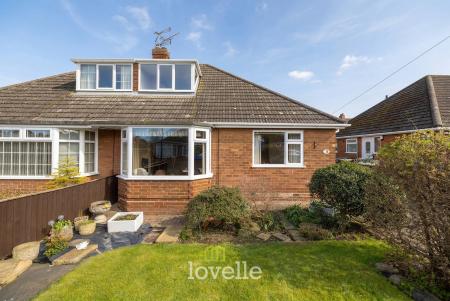 3 bedroom Semi-detached bungalow for sale in Earl Avenue, New Waltham, DN36