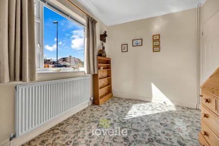 3 bedroom Semi-detached bungalow for sale in Earl Avenue, New Waltham, DN36