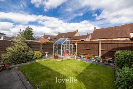 3 bedroom Semi-detached bungalow for sale in Earl Avenue, New Waltham, DN36