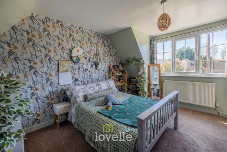 4 bedroom Detached house for sale in Lock Road, North Cotes, DN36