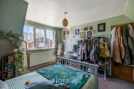 4 bedroom Detached house for sale in Lock Road, North Cotes, DN36