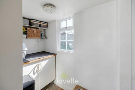 4 bedroom Detached house for sale in Lock Road, North Cotes, DN36