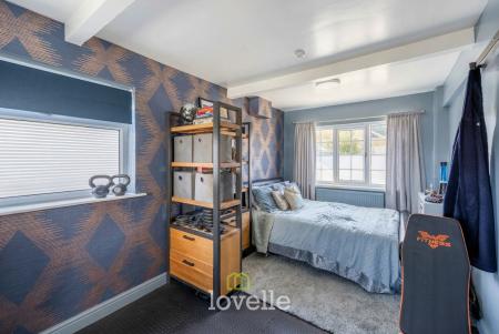 4 bedroom Detached house for sale in Lock Road, North Cotes, DN36