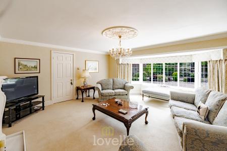 4 bedroom Detached house for sale in Cassbrook Drive, Fulstow, LN11