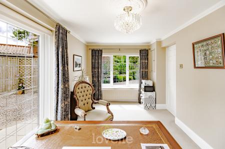 4 bedroom Detached house for sale in Cassbrook Drive, Fulstow, LN11