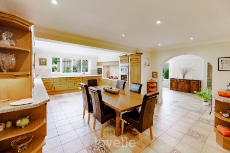 4 bedroom Detached house for sale in Cassbrook Drive, Fulstow, LN11