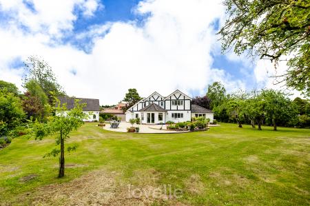 4 bedroom Detached house for sale in Cassbrook Drive, Fulstow, LN11