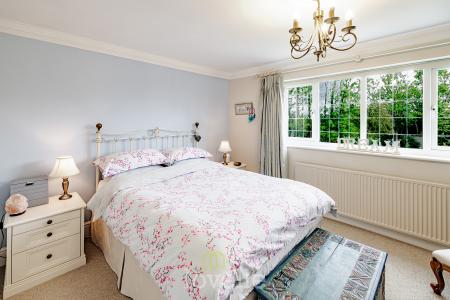 4 bedroom Detached house for sale in Cassbrook Drive, Fulstow, LN11