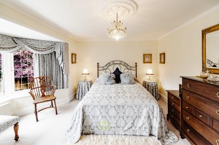 4 bedroom Detached house for sale in Cassbrook Drive, Fulstow, LN11