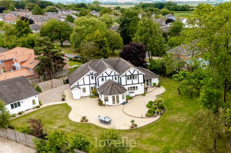 4 bedroom Detached house for sale in Cassbrook Drive, Fulstow, LN11