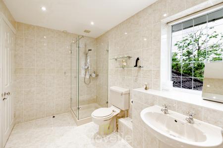 4 bedroom Detached house for sale in Cassbrook Drive, Fulstow, LN11