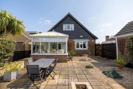 3 bedroom Detached bungalow for sale in North Sea Lane, Cleethorpes, DN35
