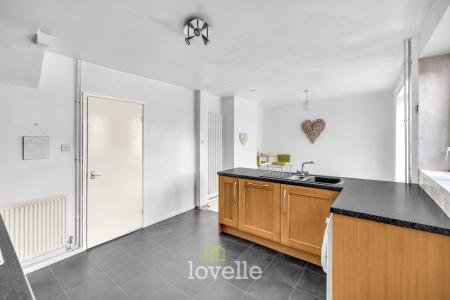 3 bedroom Semi-detached house for sale in Windsor Road, Cleethorpes, DN35