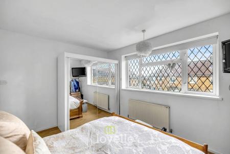 3 bedroom Semi-detached house for sale in Windsor Road, Cleethorpes, DN35