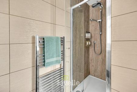 4 bedroom Detached house for sale in Berkeley Road, Cleethorpes, DN35