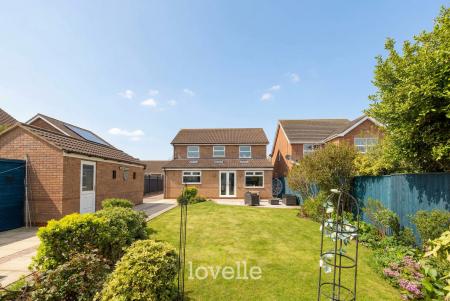 4 bedroom Detached house for sale in Berkeley Road, Cleethorpes, DN35
