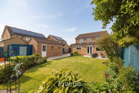 4 bedroom Detached house for sale in Berkeley Road, Cleethorpes, DN35