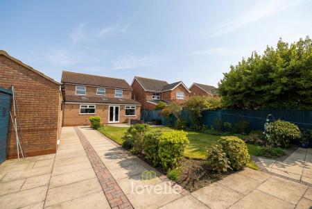 4 bedroom Detached house for sale in Berkeley Road, Cleethorpes, DN35