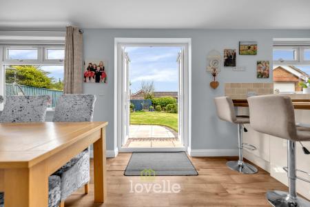 4 bedroom Detached house for sale in Berkeley Road, Cleethorpes, DN35