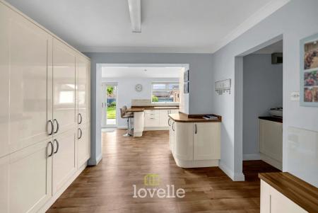 4 bedroom Detached house for sale in Berkeley Road, Cleethorpes, DN35