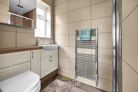 4 bedroom Detached house for sale in Berkeley Road, Cleethorpes, DN35