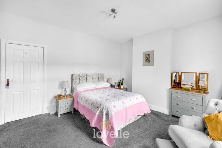 3 bedroom Terraced House for sale in Brereton Avenue, Cleethorpes, DN35